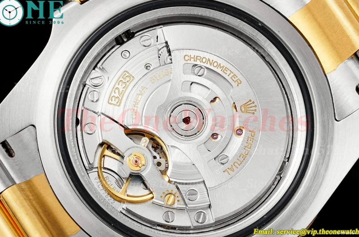 KF 126603LN 43mm Black SeaDweller YG Wrapped SS VR3235 Dot 0201